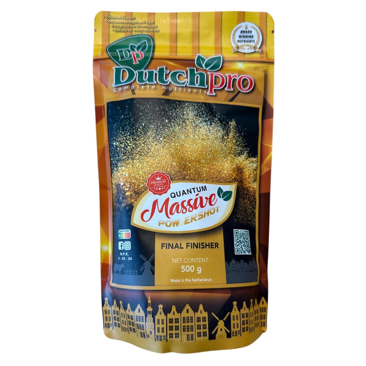 Ein 500g-Beutel DutchPro Quantum Massive Powdershot mit einem gold-orangefarbenen Design mit Glitzern und Häusern im holländischen Stil am Boden.