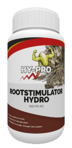 Rootstimulator Hydro van Hy-Pro is een vloeibaar product dat speciaal is ontworpen voor hydroponische toepassingen. Het stimuleert de groei van een sterk en veerkrachtig wortelstelsel bij planten. Deze formulering bevat belangrijke voedingsstoffen en primaire elementen, wat bijdraagt aan een grotere plantgezondheid. De fles is verpakt in een praktische plastic verpakking met een inhoud van 1 liter. Het product is milieuvriendelijk en vrij van fosfor, wat het geschikt maakt voor duurzame tuinbouw.