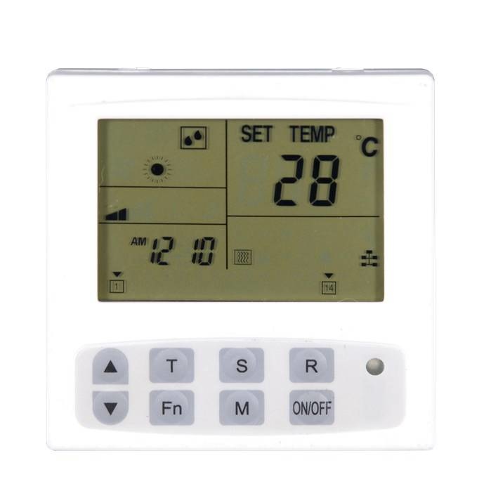 Thermostaat met een digitaal display dat de ingestelde temperatuur van 28 °C weergeeft. Het apparaat is uitgerust met diverse functies waaronder tijdsaanduiding en instelbare modi voor temperatuurregulatie. De thermoregulator is ontworpen voor gebruik in HVAC-systemen en helpt bij het efficiënt beheren van de temperatuur in binnenruimtes. Het heeft een witte behuizing en is eenvoudig te bedienen met een aantal knoppen. Geschikt voor zowel residentieel als commercieel gebruik.