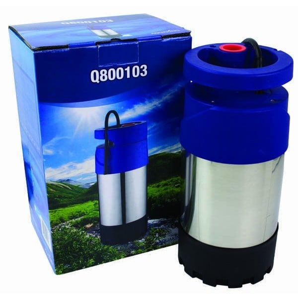 Tauchpumpe met roestvrijstalen behuizing en blauwe kunststof bovenkant, inclusief kabel. Geschikt voor diverse waterafvoertaken. Compact formaat, gemakkelijk te installeren. Ideaal voor gebruik in tuinen of bij waterpartijen, met aandacht voor energie-efficiëntie en duurzaamheid. verpakking in de achtergrond met natuurscène.