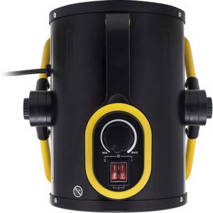 Duitse alt-tekst: Robuste, zwarte heater met gele accenten, voorzien van een handgreep voor eenvoudig transport. De voorkant heeft een draaiknop voor temperatuurinstelling en twee inschakelindicatoren. Geschikt voor gebruik in zowel binnen- als buitenshuis, met een focus op efficiëntie en gebruiksgemak.